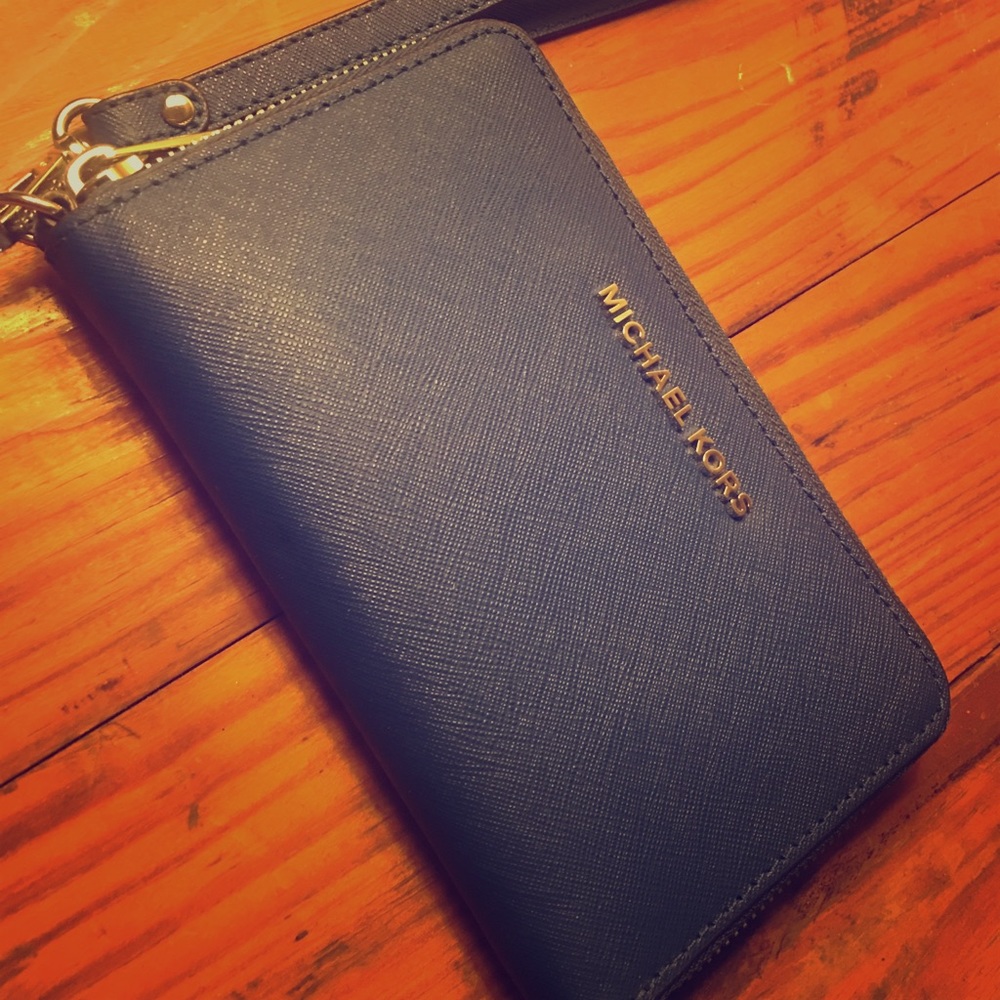 Michael Kors Wristlet